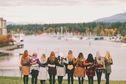 Salir con chicas letonas en línea